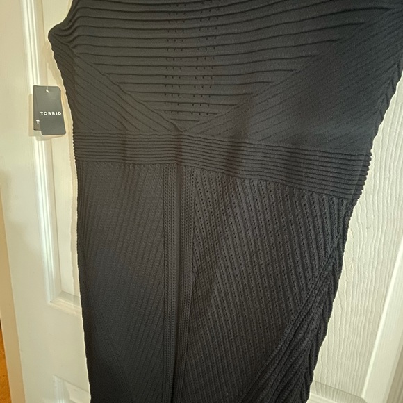 NWT Gorgeous Black knitted/lined Torrid MIDI Dress - Picture 13 of 14